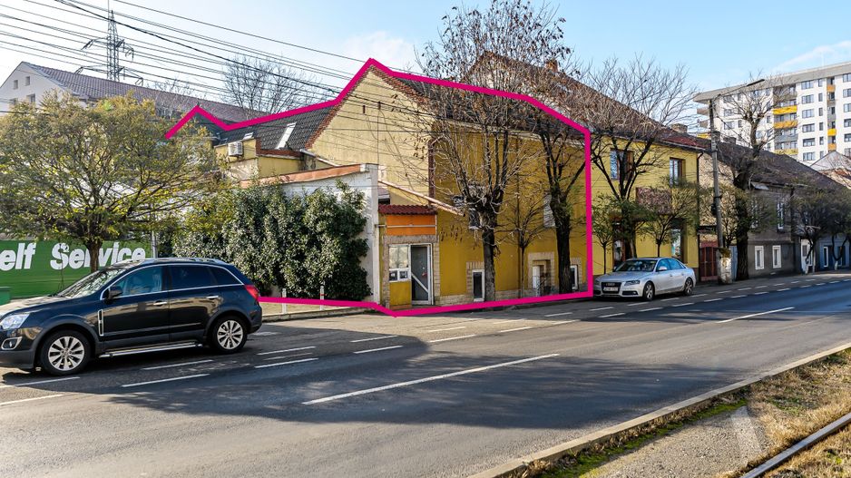 Spațiu generos în centrul Aradului. Ideal pentru birouri sau cabinete - Poză 2