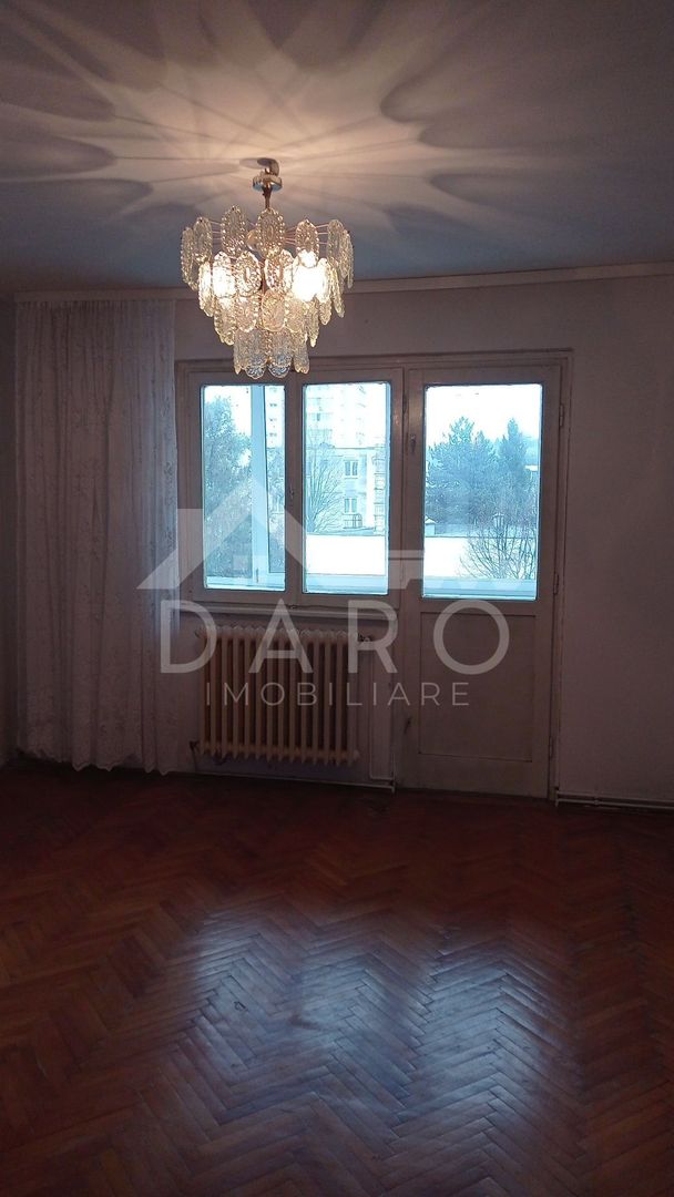 Vând apartament 3 camere - Poză 7
