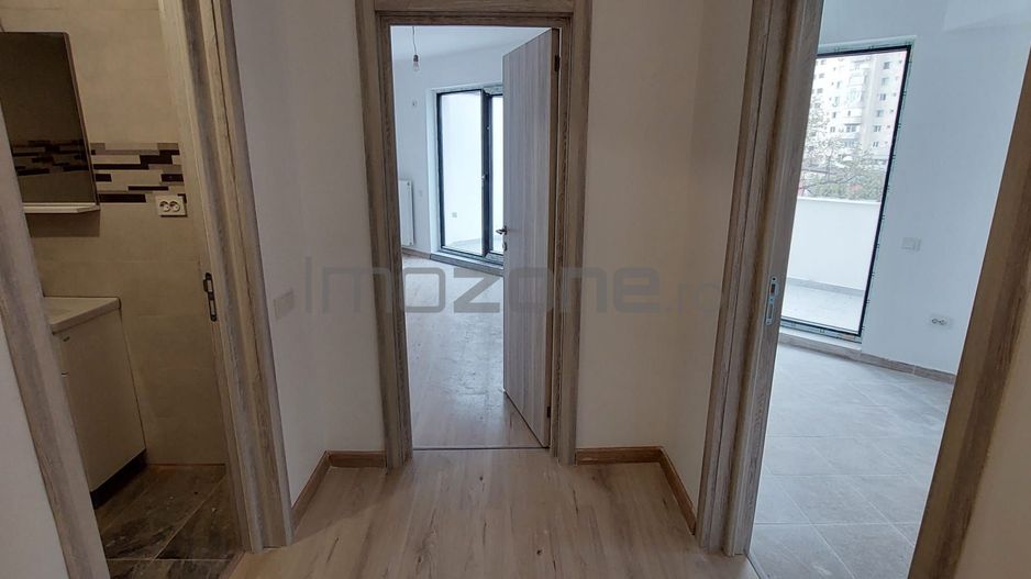 Crangasi/ 2 Camere/ Zona De Case/ 80 MP/ Parter Inalt/ Baie Cu Geam/ Balcon 18MP - Poză 12