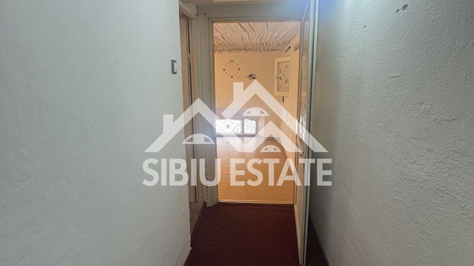 Spatiu comercial 50 mp | Intrare din strada | Central - Poză 8