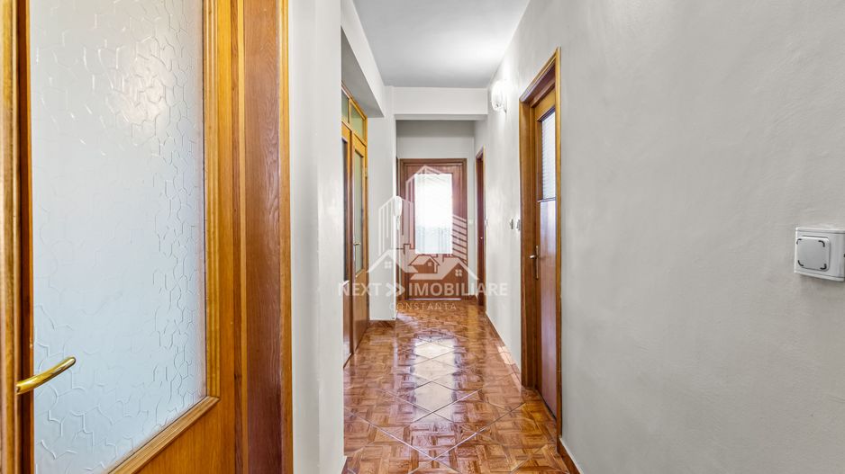 Vila S+P+2E+ M, garaj si spatiu comercial, Km4-5 - Poză 15