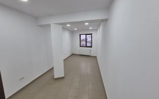 Spatiu de birouri generos - Poză 6