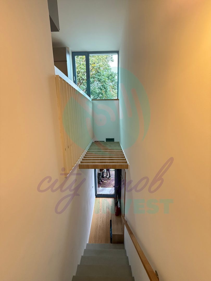 Apartament cu 2 camere, tip duplex, cu design industrial și personalitate - Poză 16