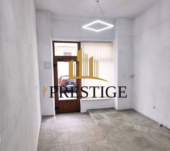 SPAȚIU COMERCIAL ÎN SIBIU | ZONA 9 MAI | VITRINĂ LA STRADĂ - Poză 3