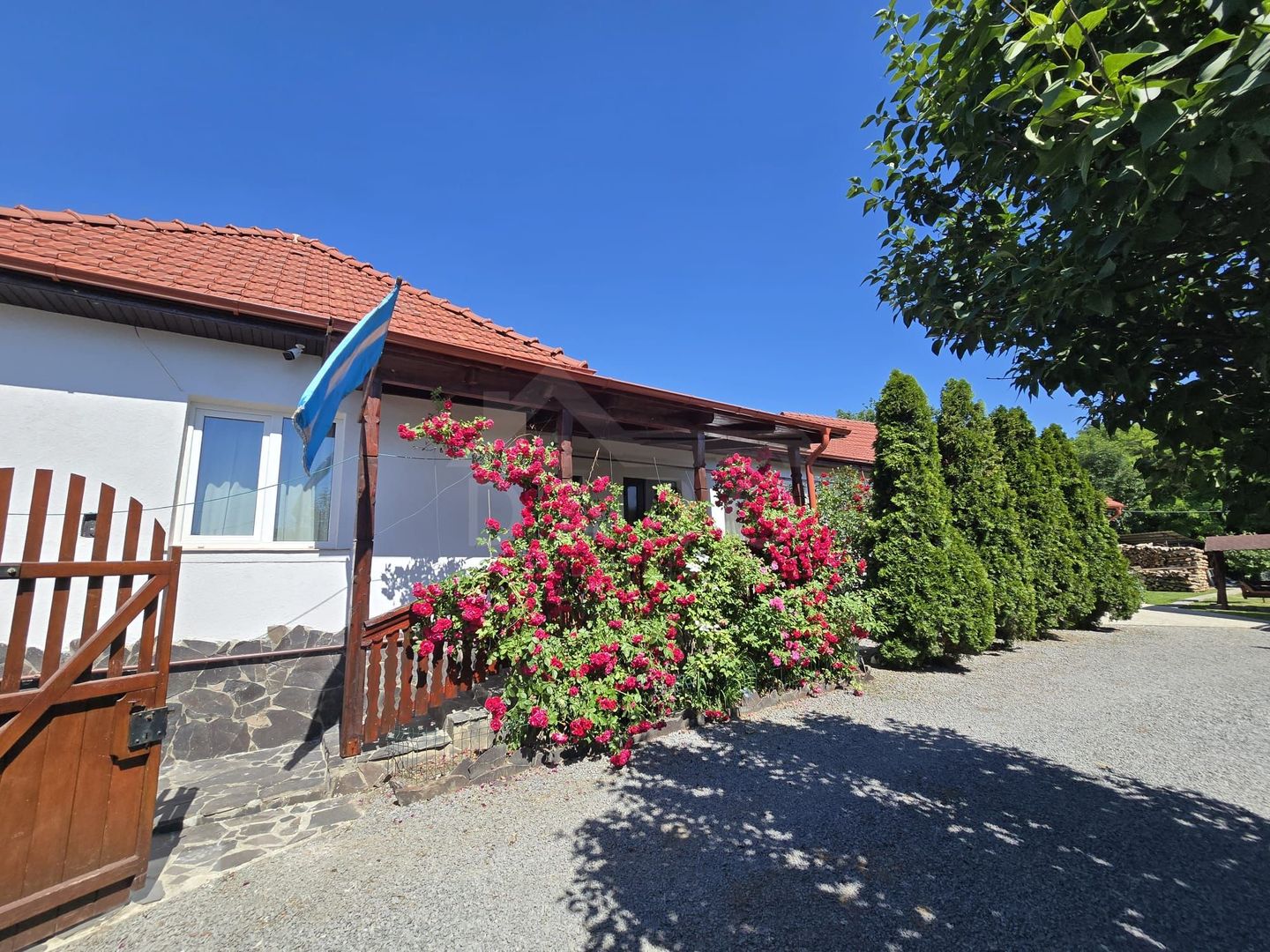 Casa in Livezeni , 140  mp utili , in centrul localitatii . - Poză 16