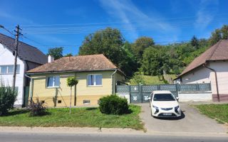 Casa individuala 3 camere renovata recent teren 803 mp in Agnita - Poză 12
