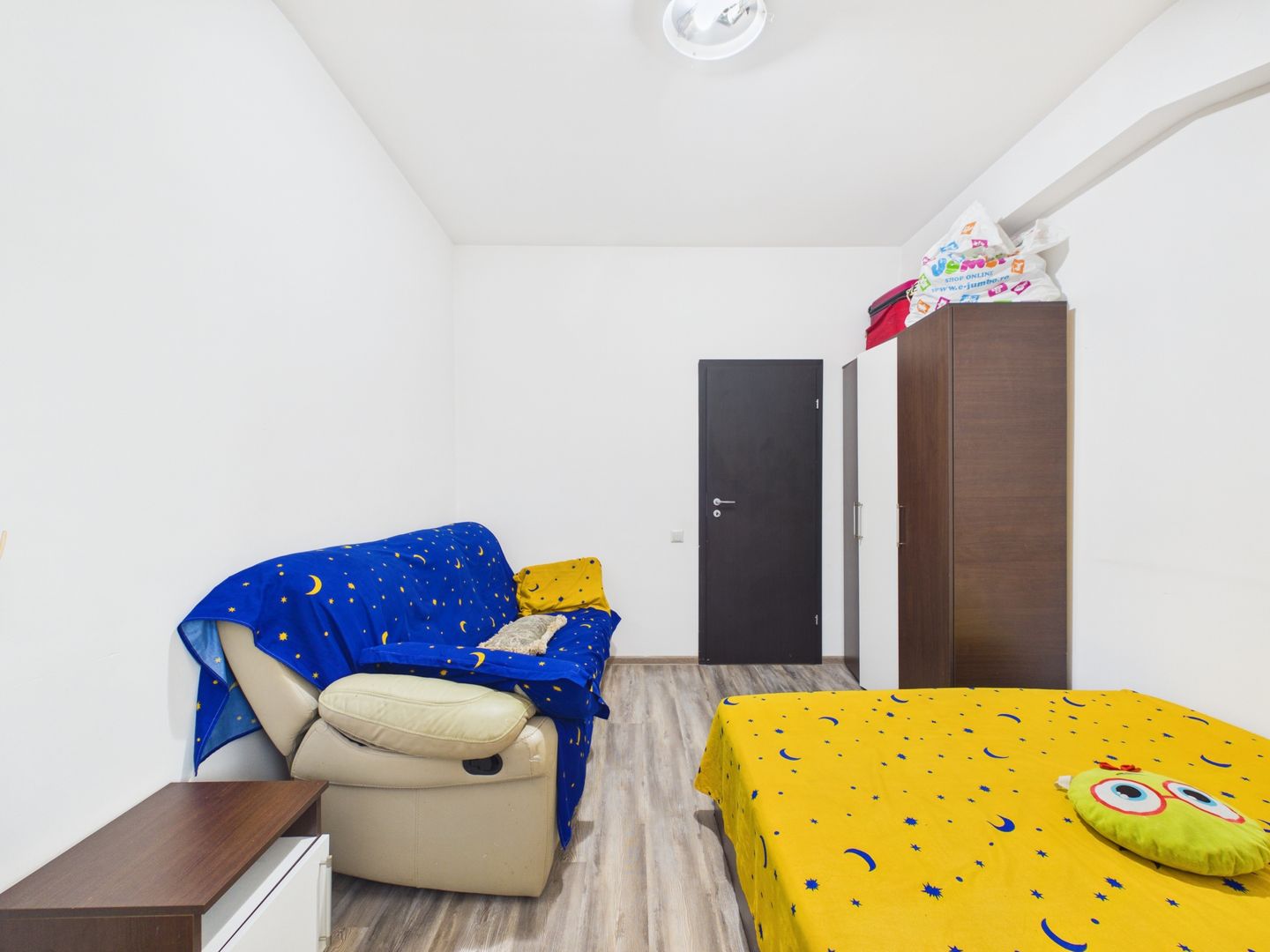 3 camere de vanzare mobilat, Rahova-Salaj, bloc nou - Poză 8