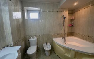 Apartament cu 2 odăi +living ultra centru, Mun. Chișinău - Poză 6