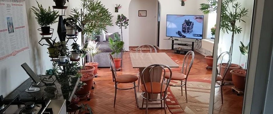 Casa 4 camere, zona Semicentrala - Poză 1