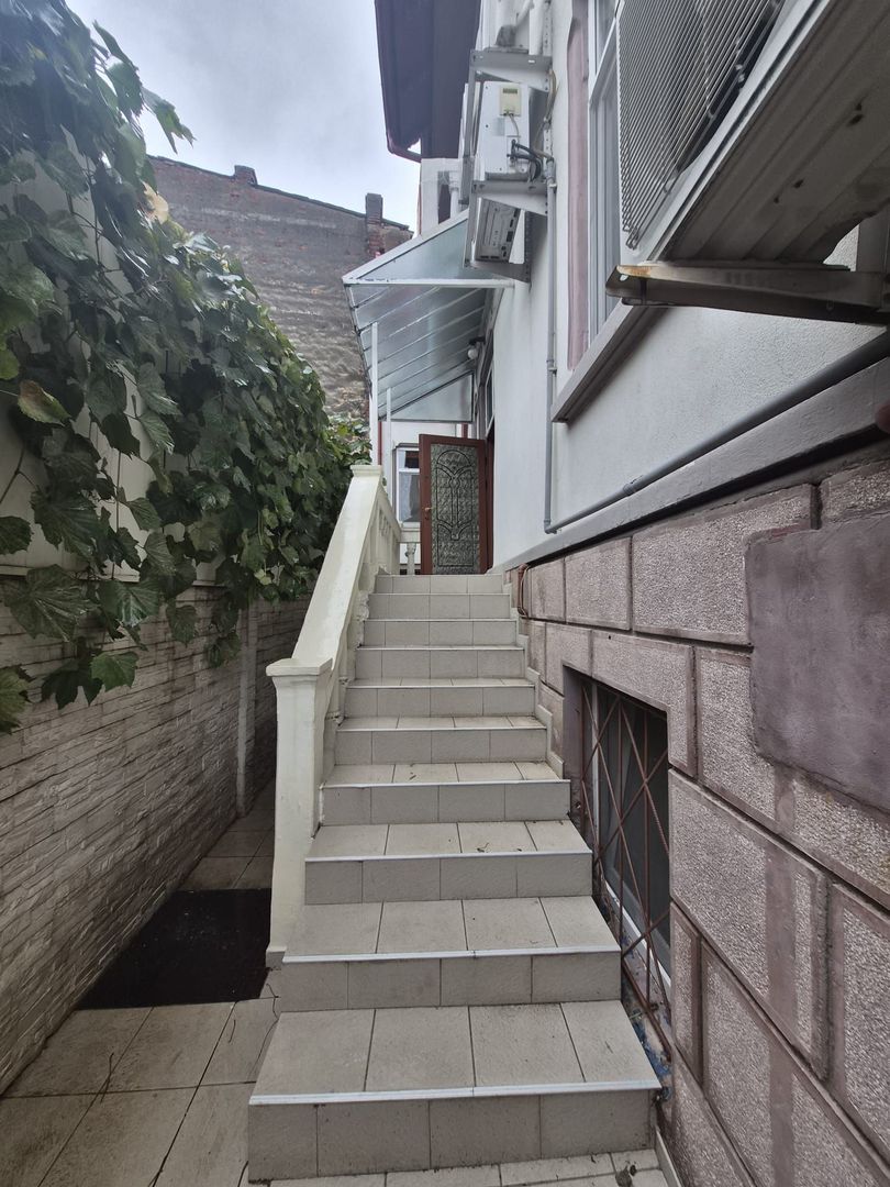 De vanzare Vila individuala, 9 camere, Mosilor - Eminescu, sector 2 - Poză 24