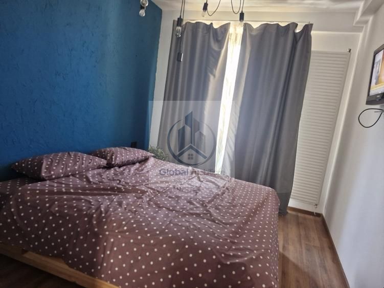 Închiriez apartament zona Unirii - Poză 2