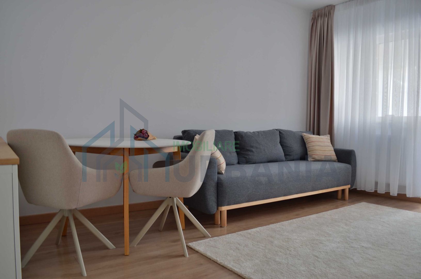 Apartament 3 camere, ultracentral, Târgu Cucu, 71 mp, mobilat și utilat complet - Poză 1