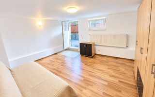Triplex 131 mp total + Pod 35 mp | Curte 25 MP | Garaj | Turnisor - Poză 6