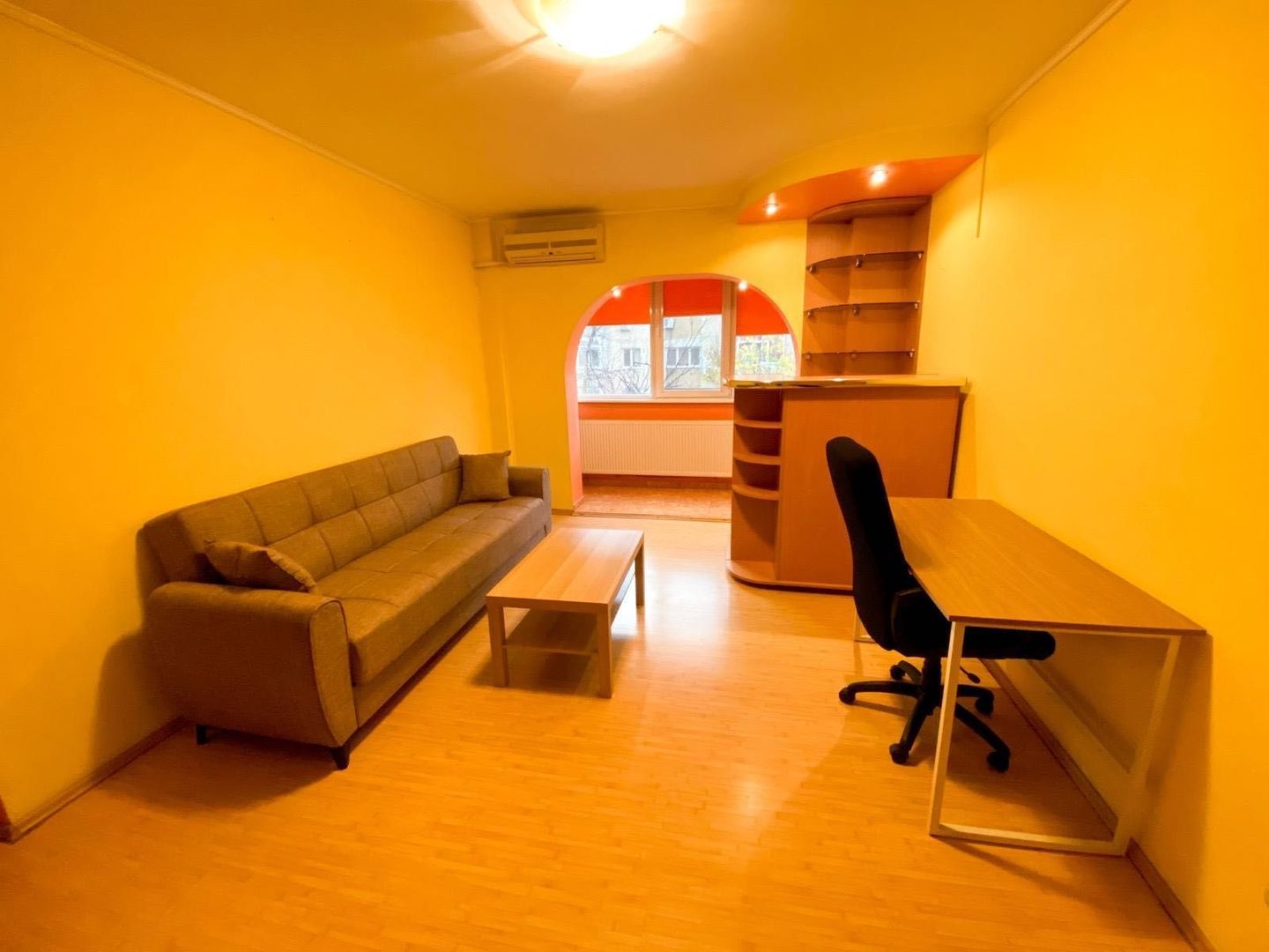 De închiriat apartament 2 camere Tineretului - Poză 1