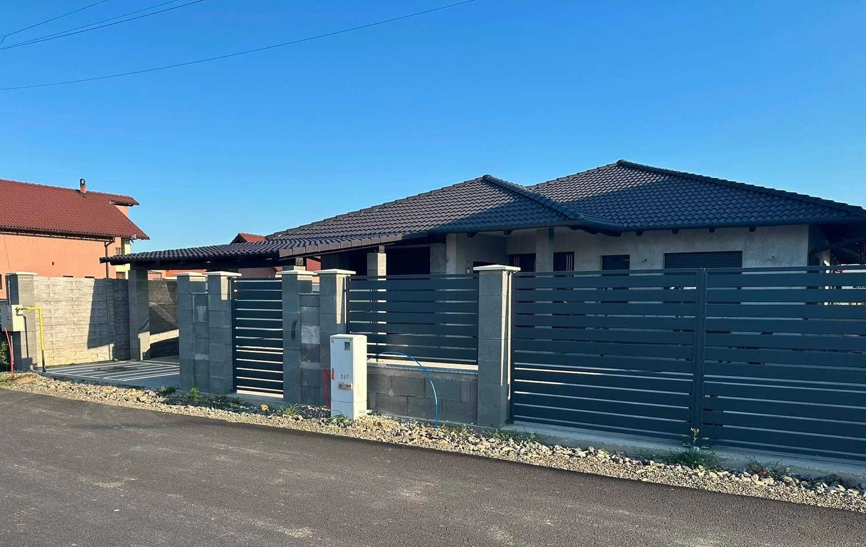Casa noua in Paulesti cu 7 ari teren aferent. - Poză 1