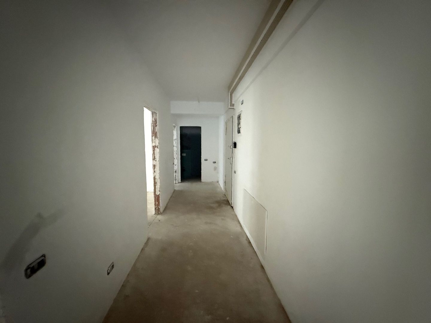 Apartament 4 Camere de Vanzare - Poză 14