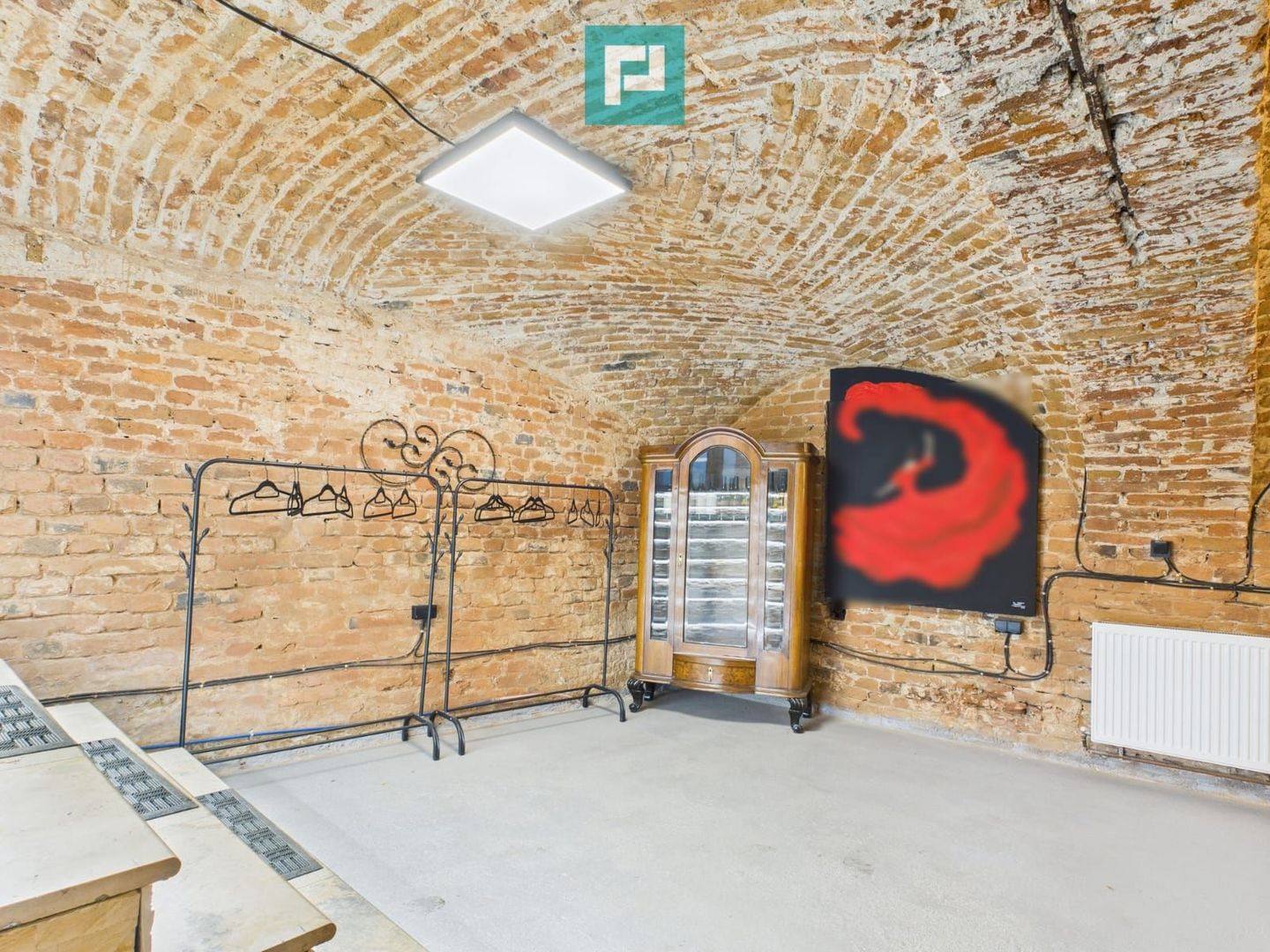 Eleganță subterană - pivniță exclusivistă Arad - Poză 13