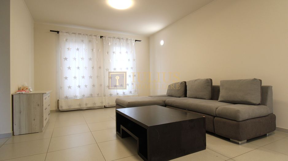 Casa Giroc, 4 camere, 2 bai, curte interioara. - Poză 1