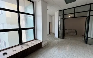 Spațiu comercial 493 mp utili | Locație centrală | Vizibilitate excelentă | - Poză 28