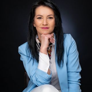 Crina Țura - Impakt Imobiliare