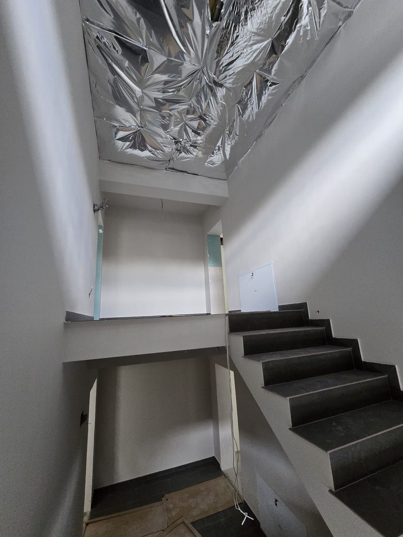 Apartament cu 4 camere 125 mp (4 garsoniere) la cheie + 60 mp pod - Busteni - Poză 27