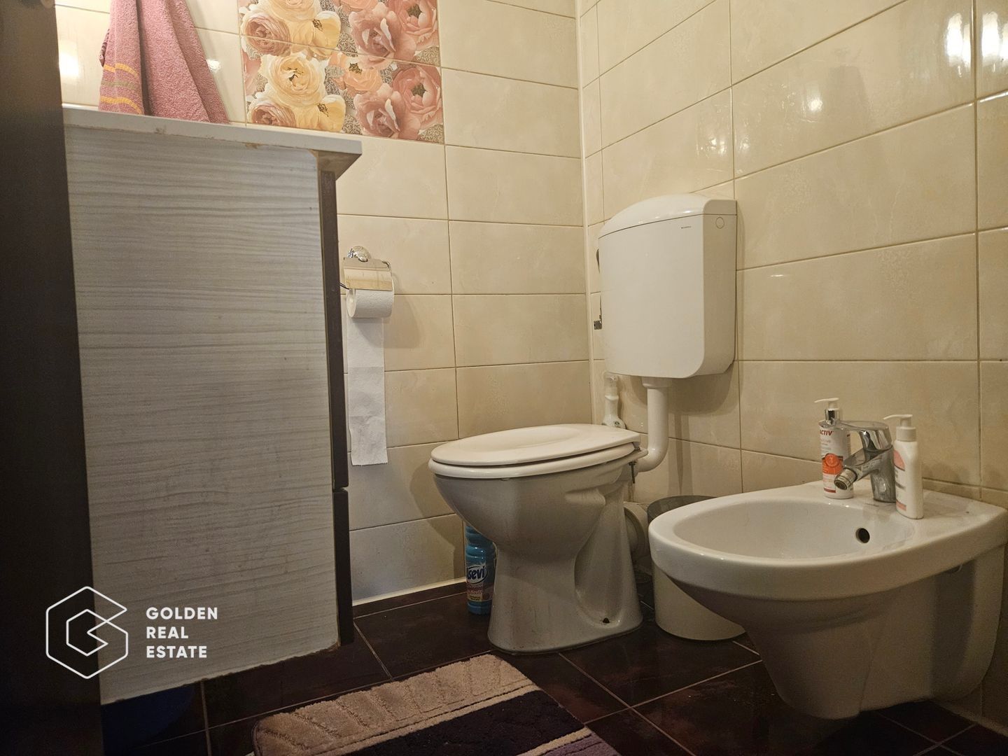 Apartament 4 camere in centru Otopeni, 2 bai, mobilat si utilat - Poză 9