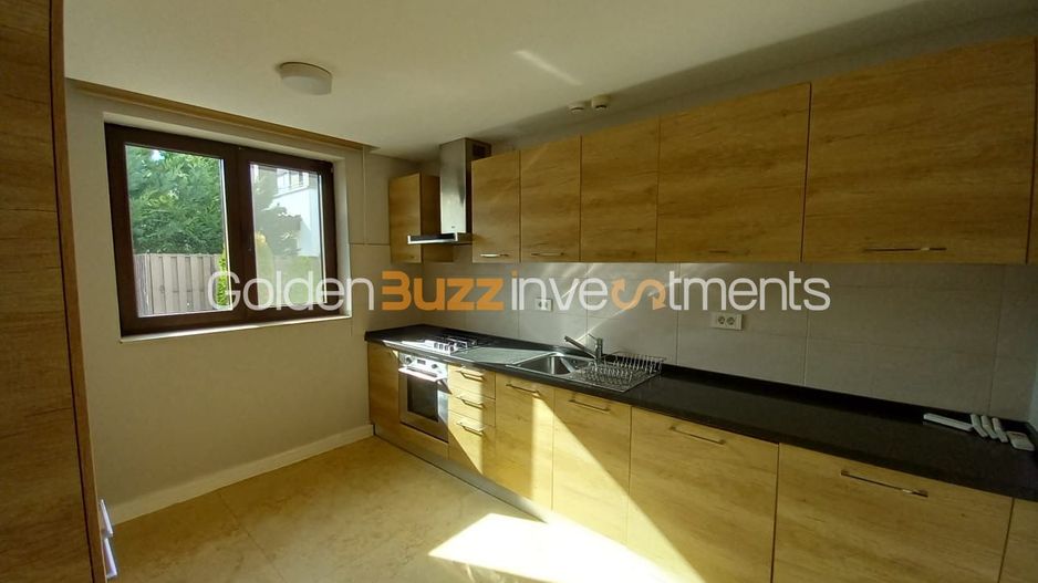 Vila de Vanzare Complex Oxford | Garaj - Poză 5