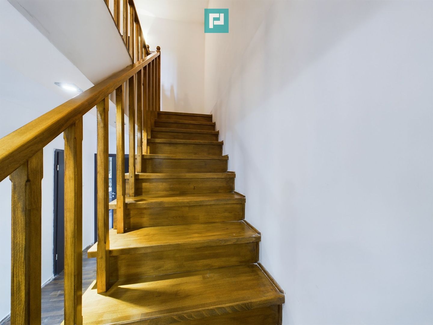 Casă ideală pentru familie extinsă în zona Crișan - Poză 30