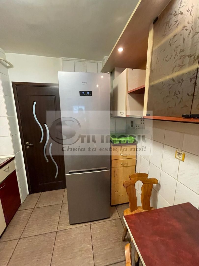 Apartament 3 camere Pacurari - 550 euro - Poză 11