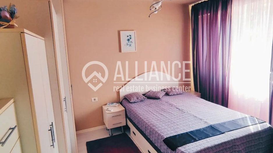 Piața Ovidiu, Constanța-Apartament deosebit de închiriat (Cod 008) - Poză 4