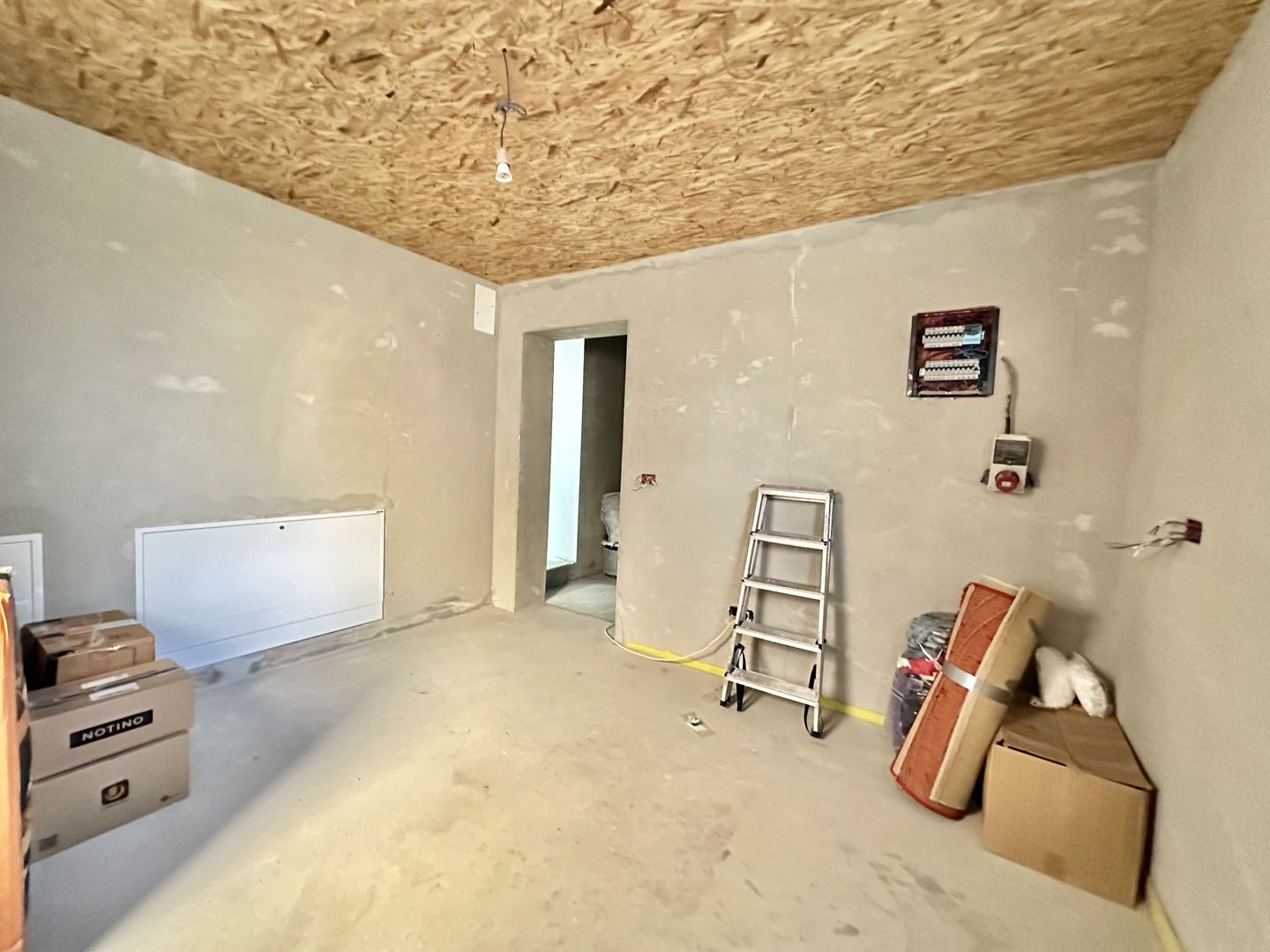 Casă individuală de vanzare  cu garaj și curte proprie – Hălchiu - Poză 9