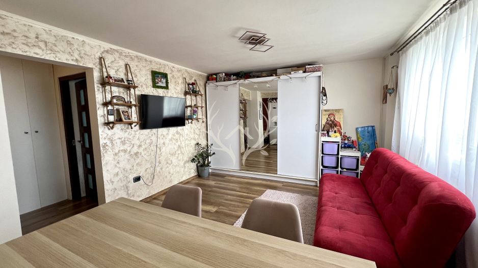 Apartament cu 2 camere decomandat + boxa in zona Bucium Manastur - Poză 1