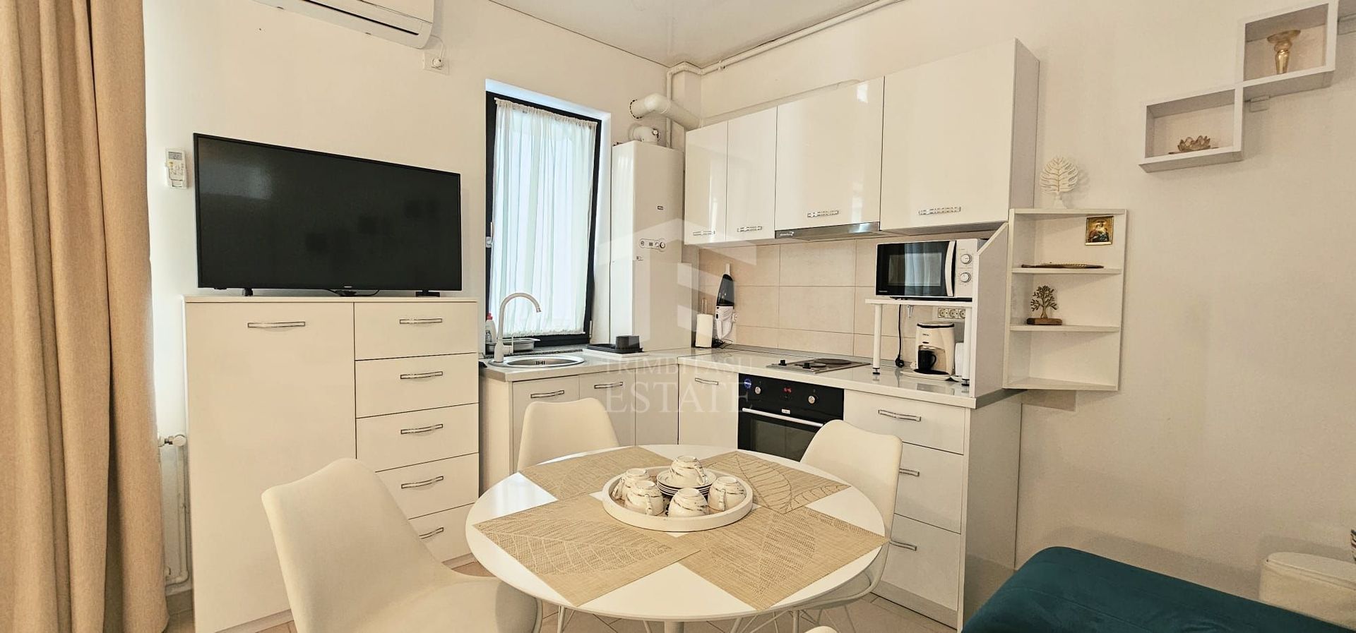 Studio Mamaia Nord | Mobilat | 42 mp | Vedere la mare | Parcare - Poză 4