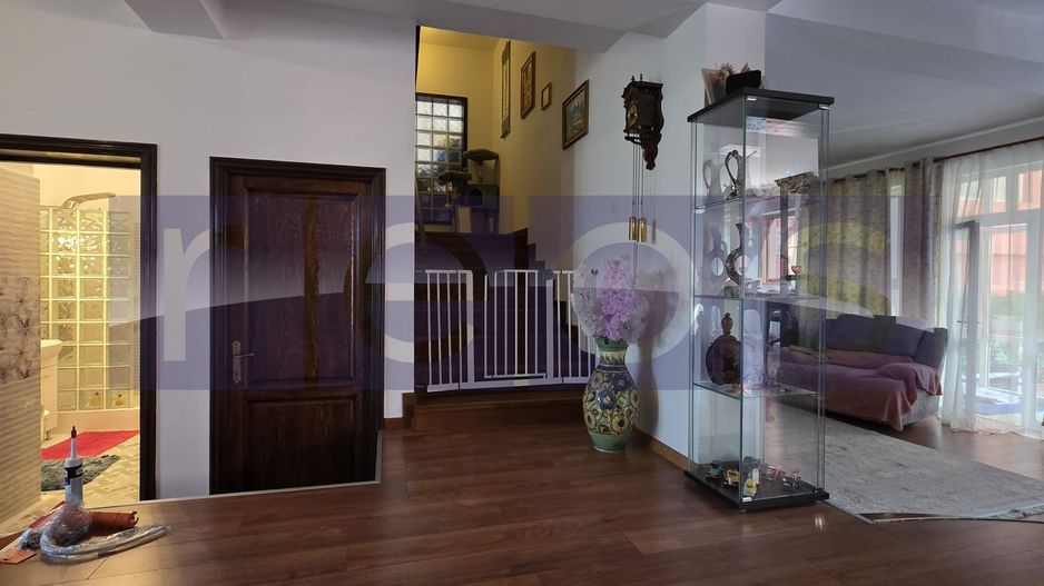 VANZARE CASA 10 CAMERE | ZONA VATRA LUMINOASA - Poză 5