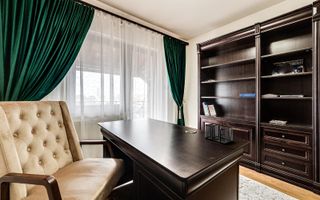 Vilă cu 7 camere de vânzare în zona Central - Poză 24