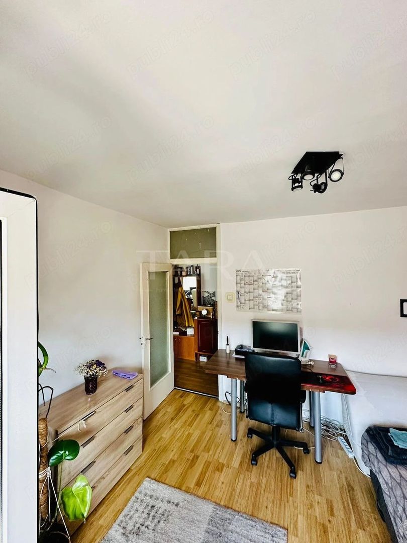 Apartament 3 camere, spatios, zona Semicentrala - Poză 6