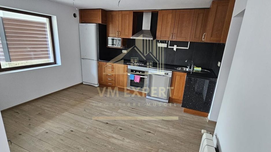 CASĂ 4 CAMERE TEREN 177MP RUCĂR ARGEȘ - Poză 6