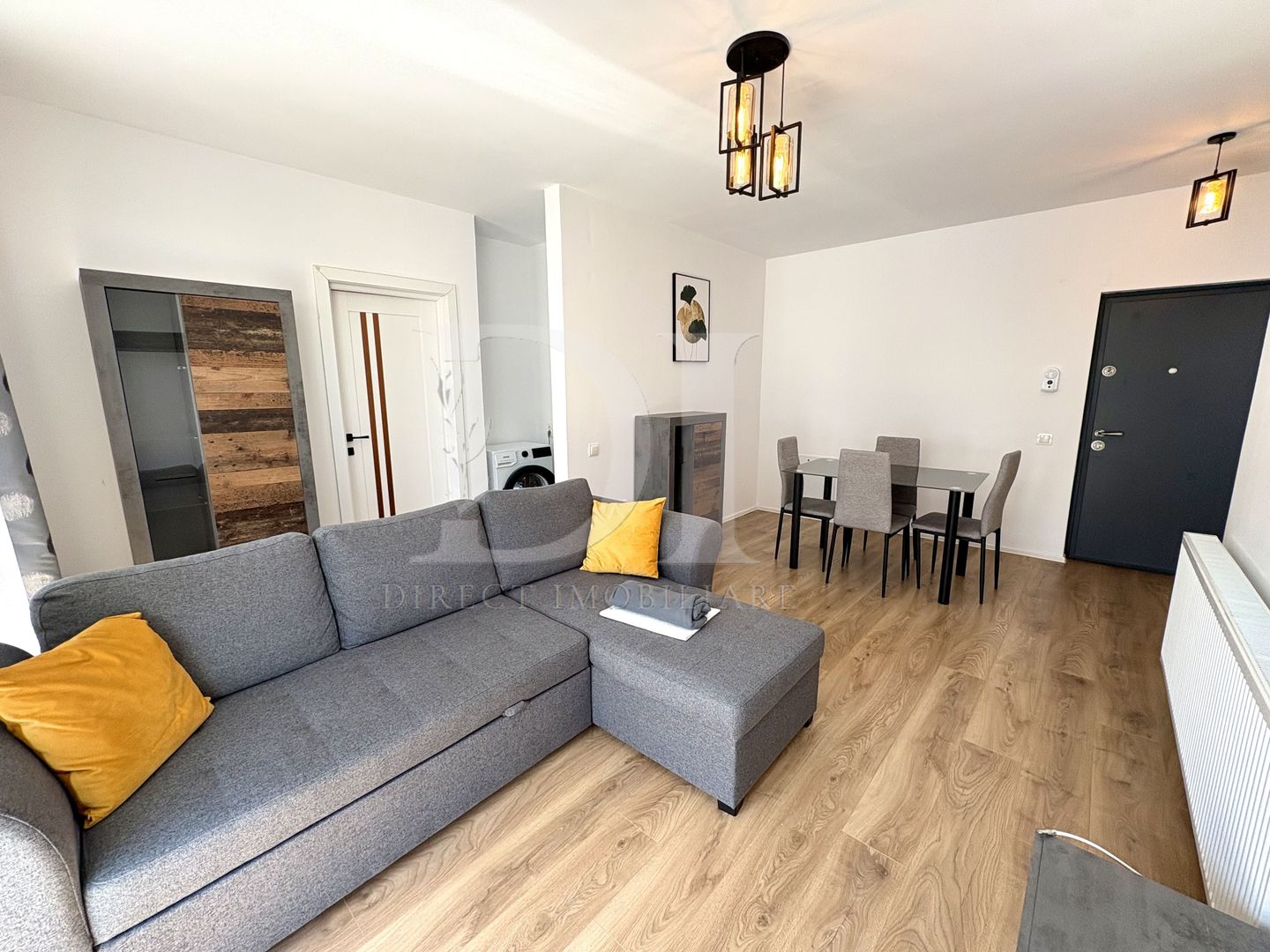 Apartament cu 2 camere -Zona Eroilor Floresti - Poză 3