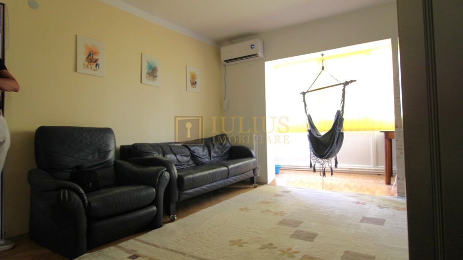 Apartament spatios, 3 camere, centrala proprie - Poză 2