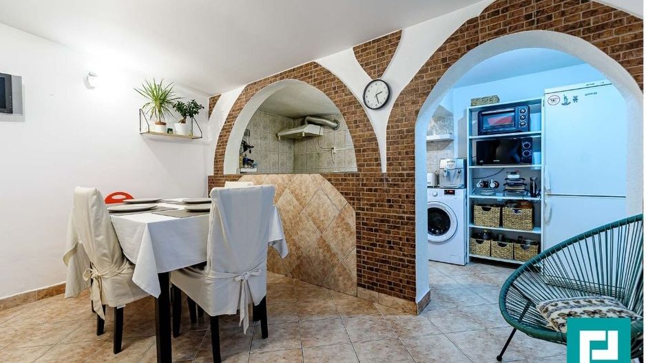 Proprietate cu 5 camere Aurel Vlaicu - Poză 10