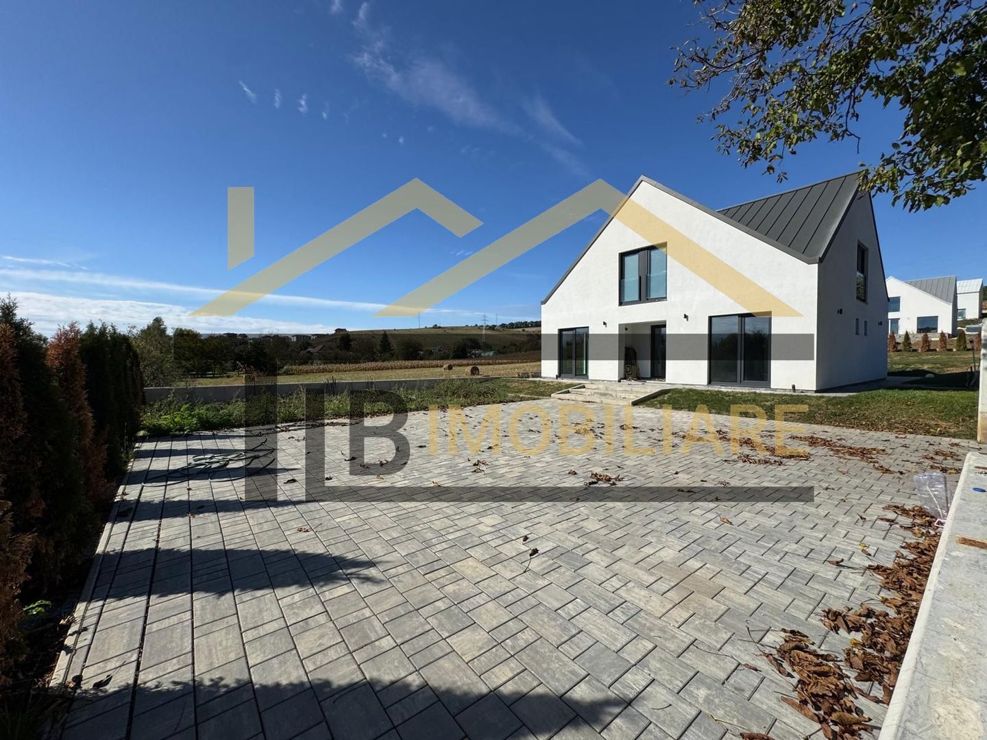 Casa individuala 4 camere, 181 mp utili, teren 822mp, zona Unirii - Poză 3