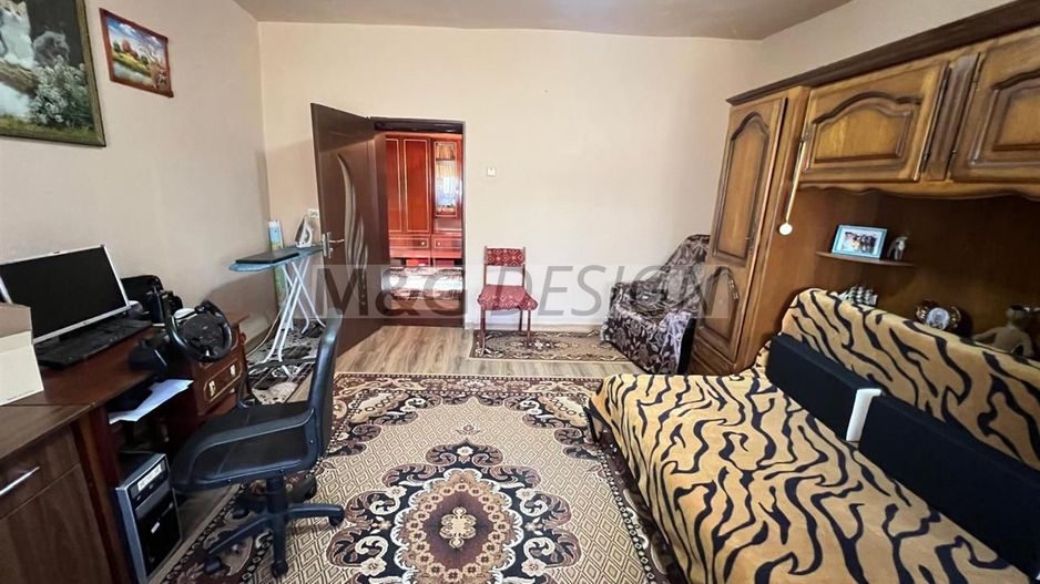 casa individuala Varias apa centrala pe gaz canalizare 1500mp - Poză 15