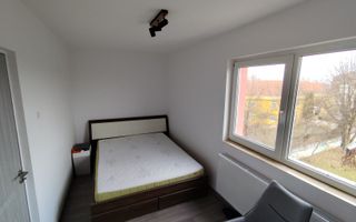 BRASADAS vinde Ap 2 Cam etaj 3/4 Solidarității. - Poză 1