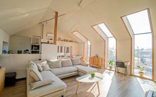 Proprietate Multifuncțională cu Hală și Locuință în Agigea! - Poză 11