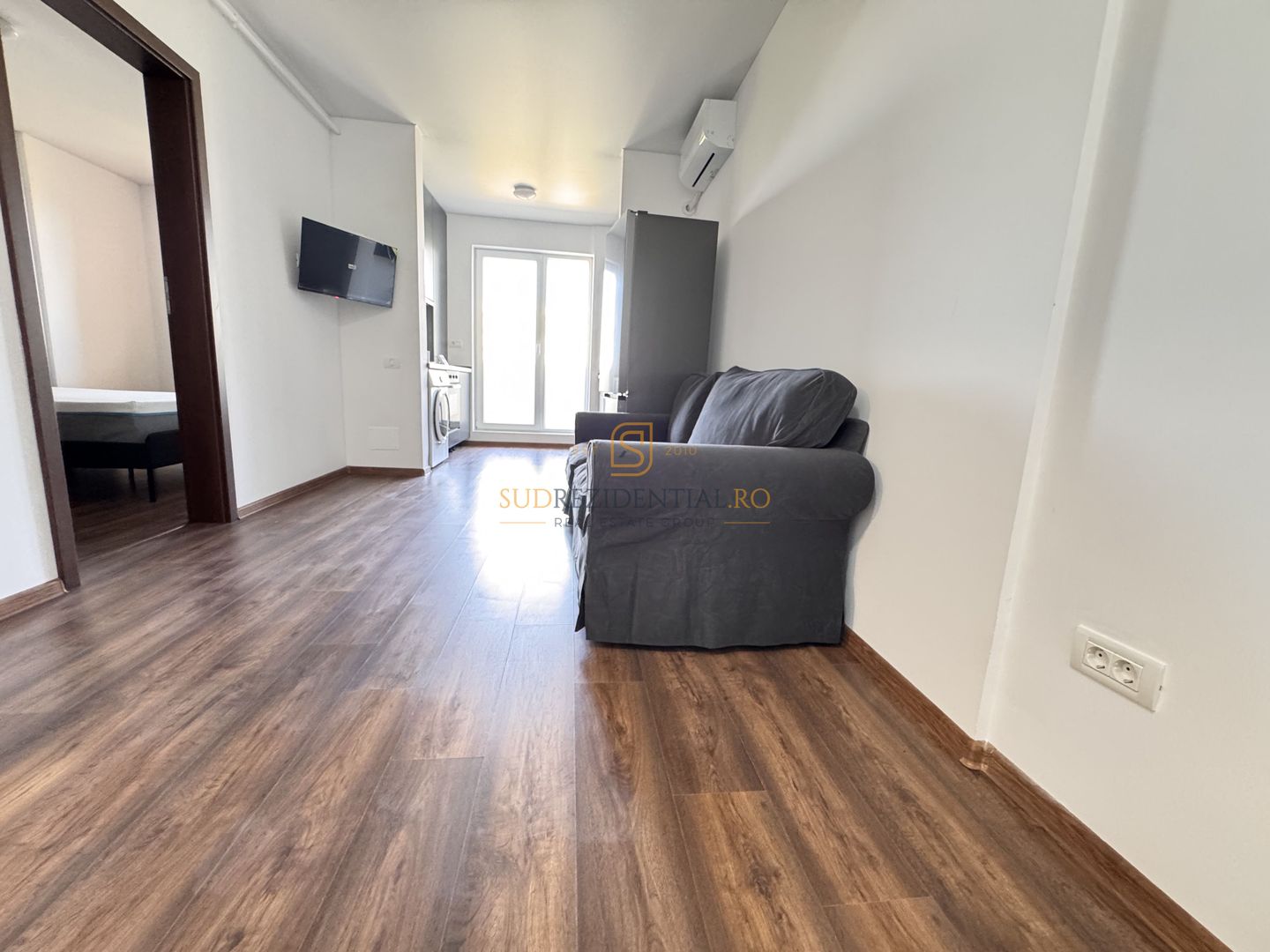Apartament 2 camere mobilat, prima inchiriere, parcare subterana. - Poză 4