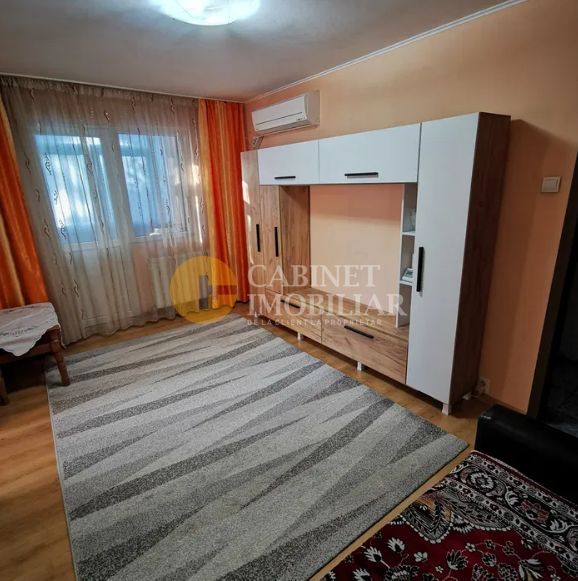 Apartament 3 camere, etajul 3, mobilat si utilat - zona Alexandru cel Bun - Poză 1