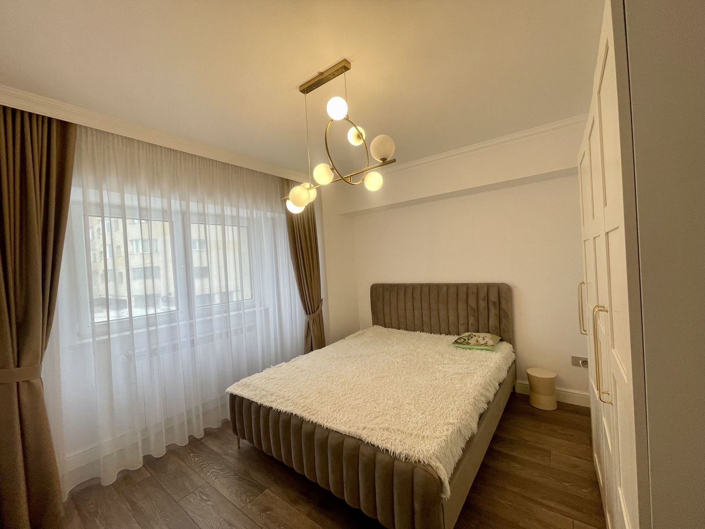 Apartament 3 camere | LUX | Ultracentral | Etaj 2 | Bloc cu lift - Poză 5