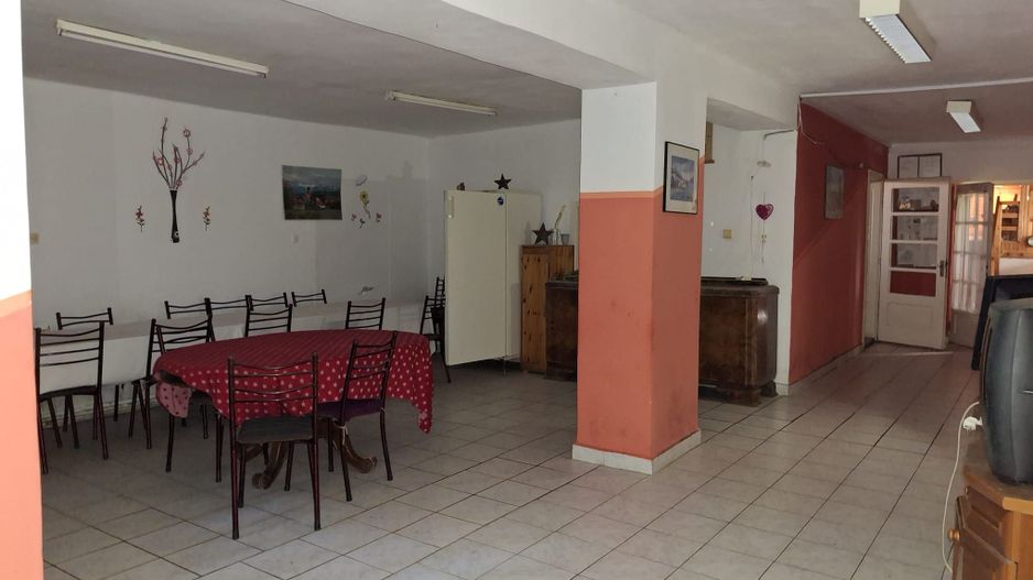 Casa cu 15 camere de vanzare in Bazna, Sibiu ( azil, pensiune) - Poză 41