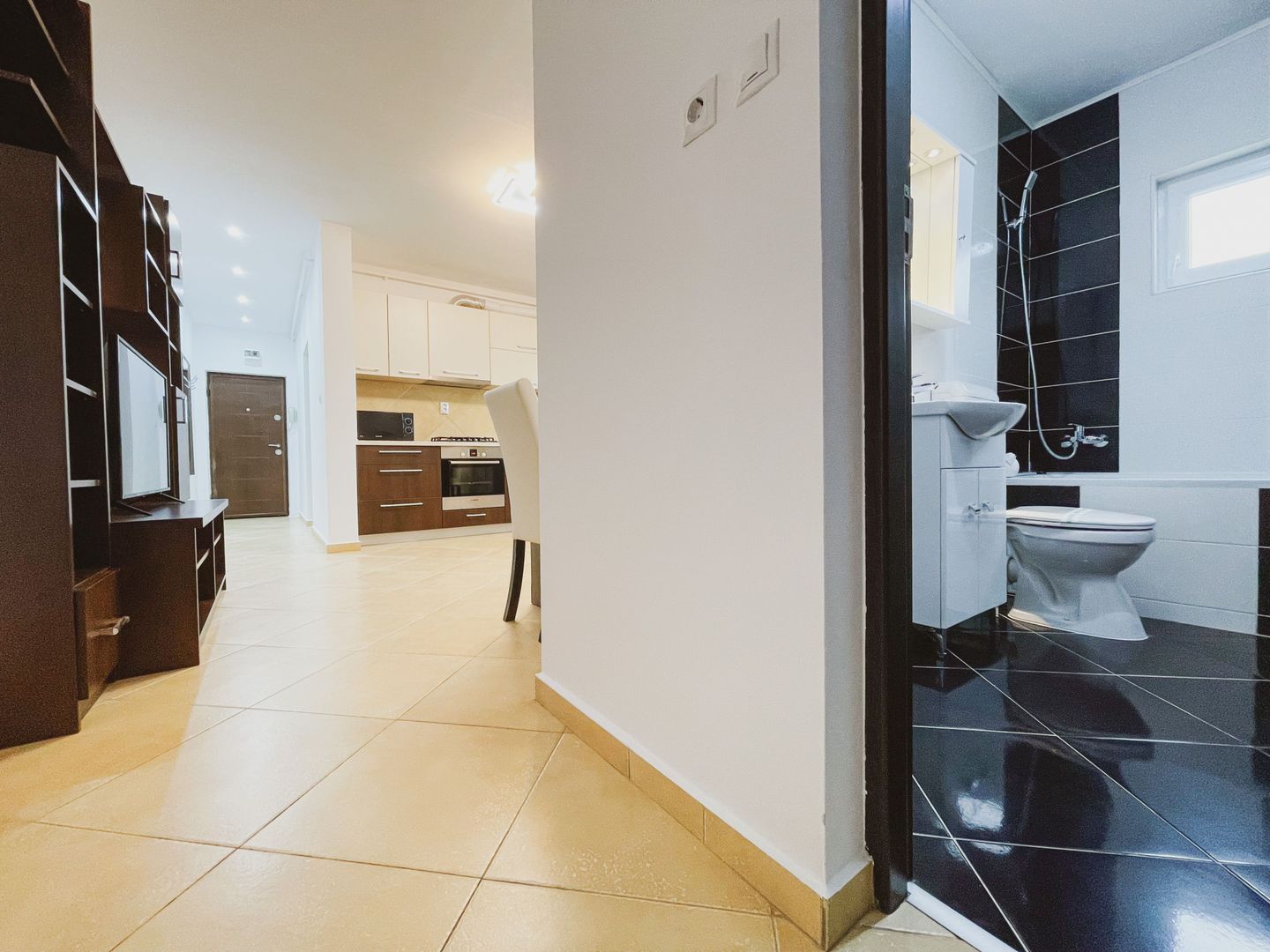 VANDUT - Apartament 2.5 camere | Mobilat & Utilat | Com 0% - Poză 3