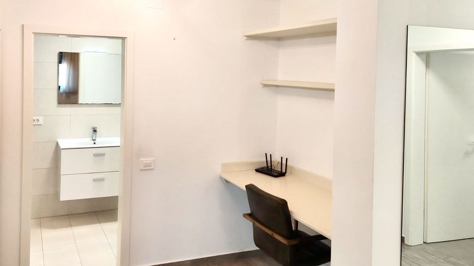 3 camere spațios si  cu terasă generoasă, la intrare în Dumbrăvița - Poză 6